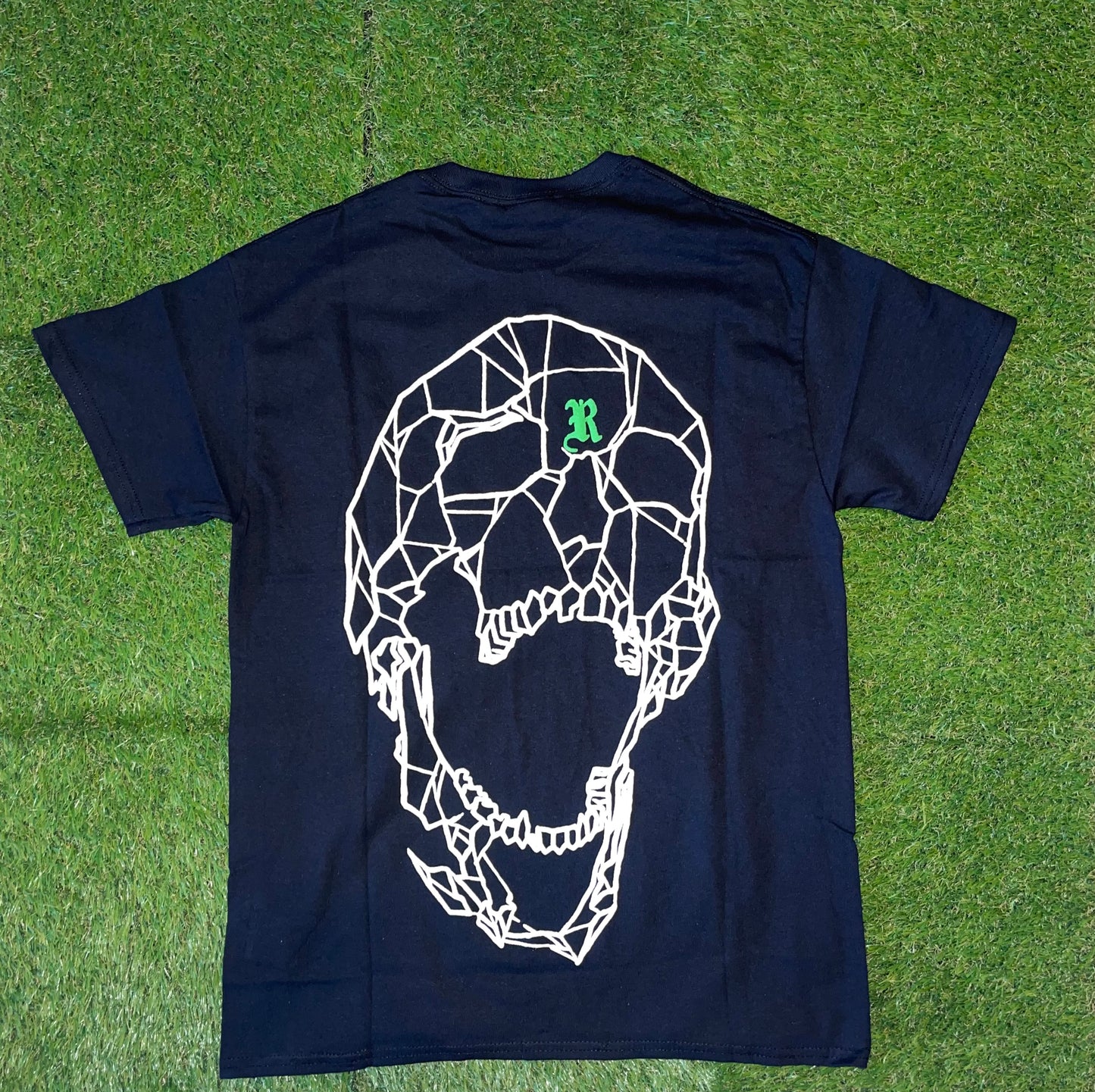 Revenge - spider Tee (Medium)